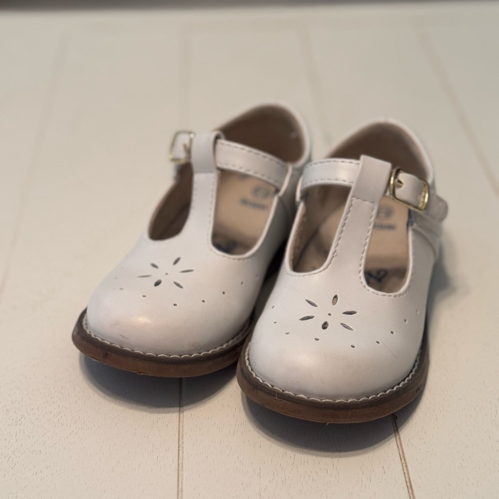 Footmates White Kids T-Bar Shoes